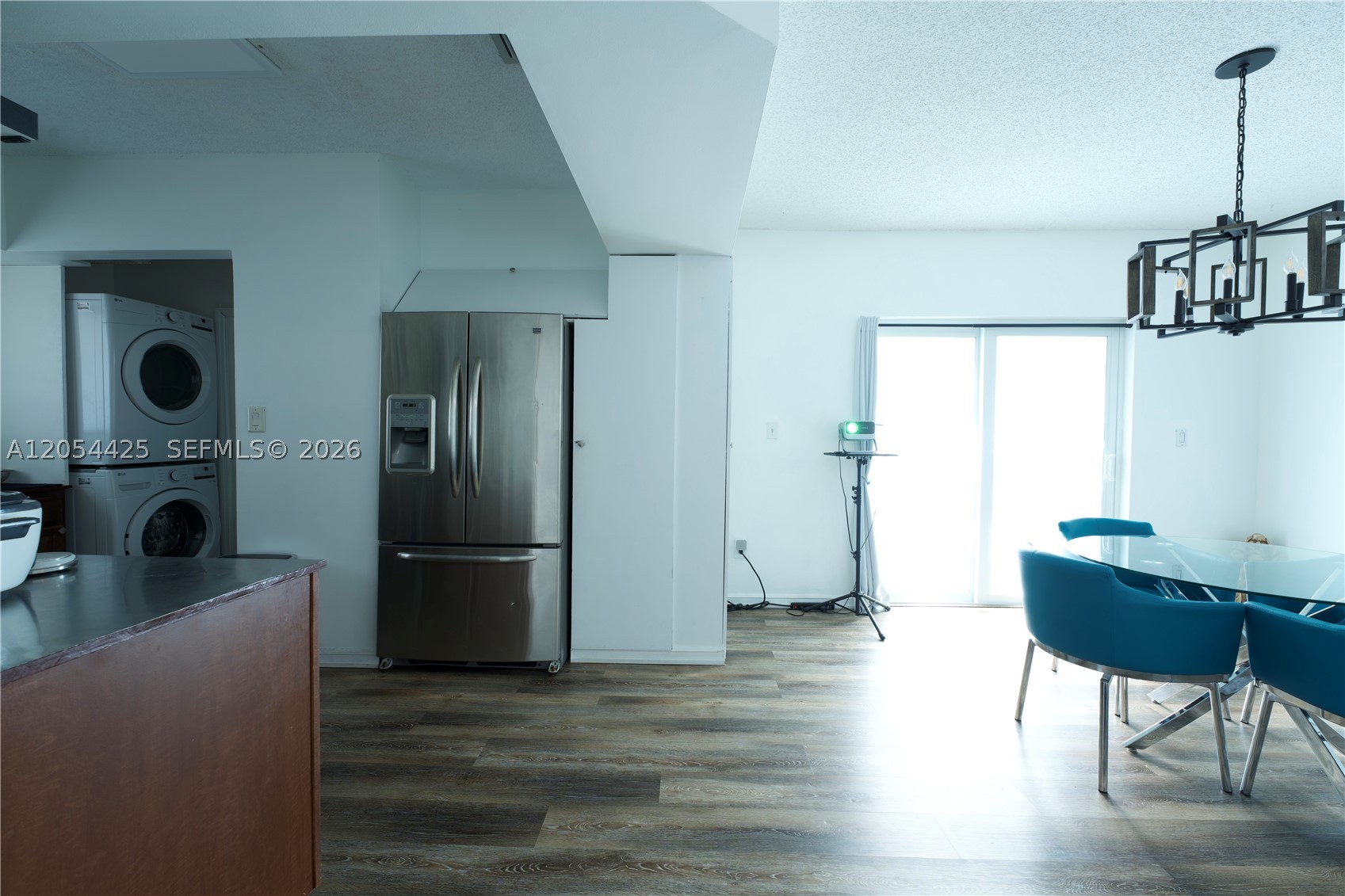 LAWRENCE EST LAND COS SUB - Residential Lease