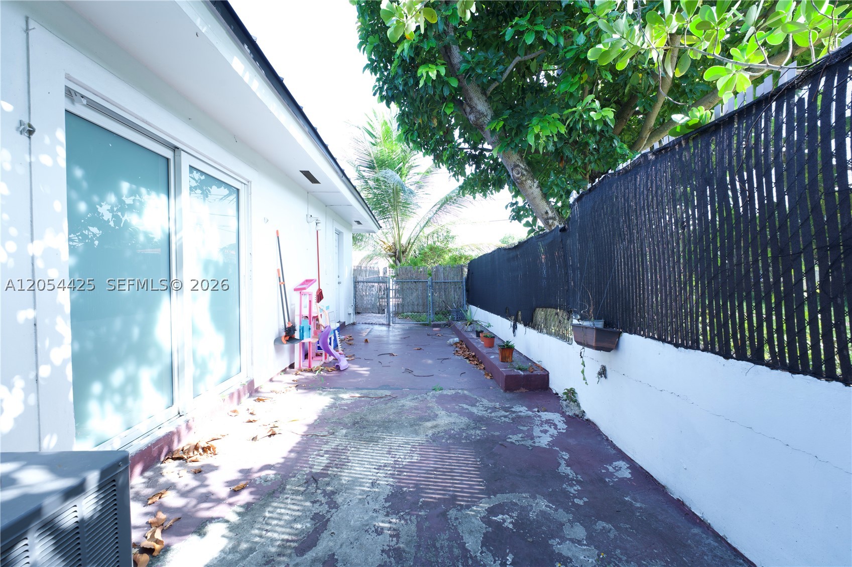 LAWRENCE EST LAND COS SUB - Residential Lease