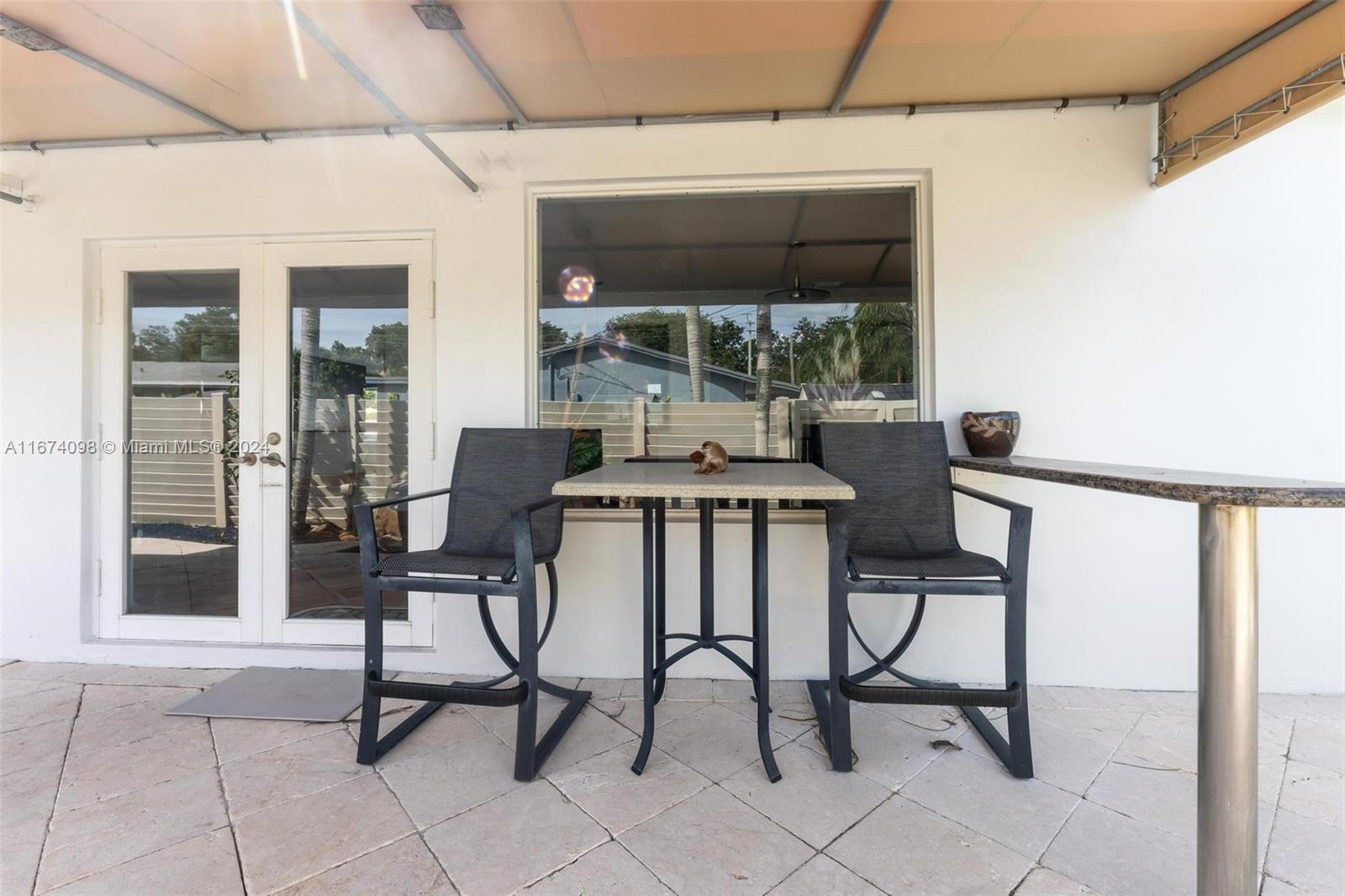 FLAMINGO MANORS - Residential