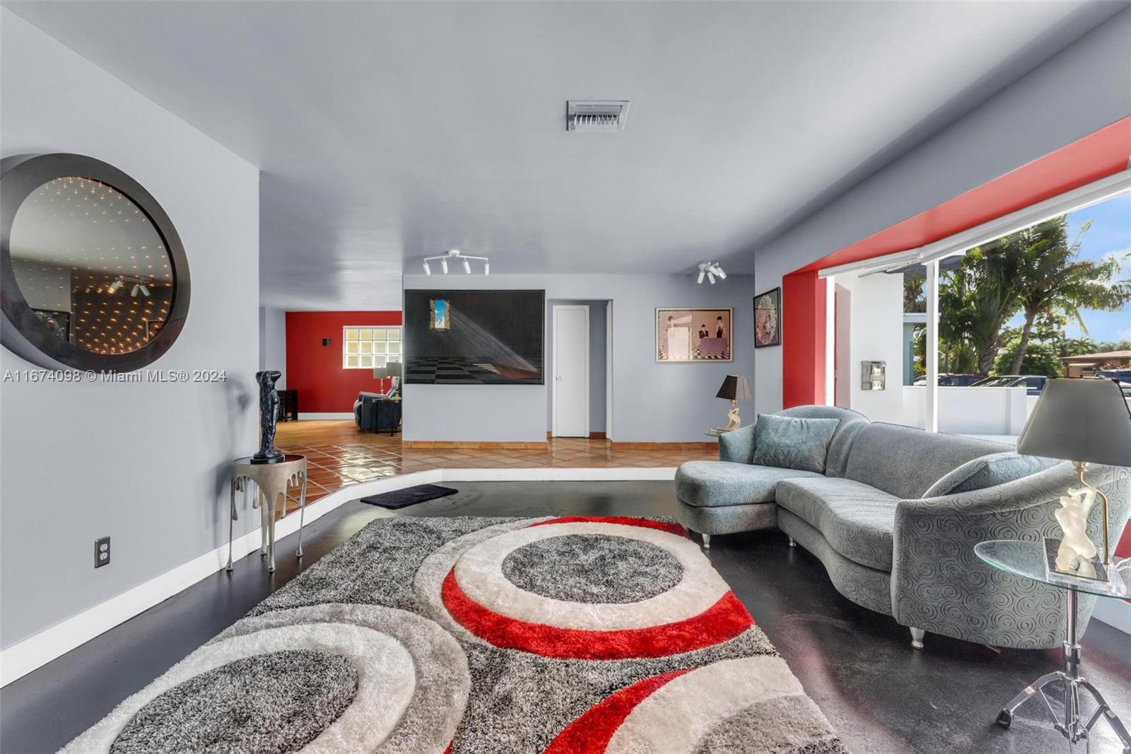 FLAMINGO MANORS - Residential
