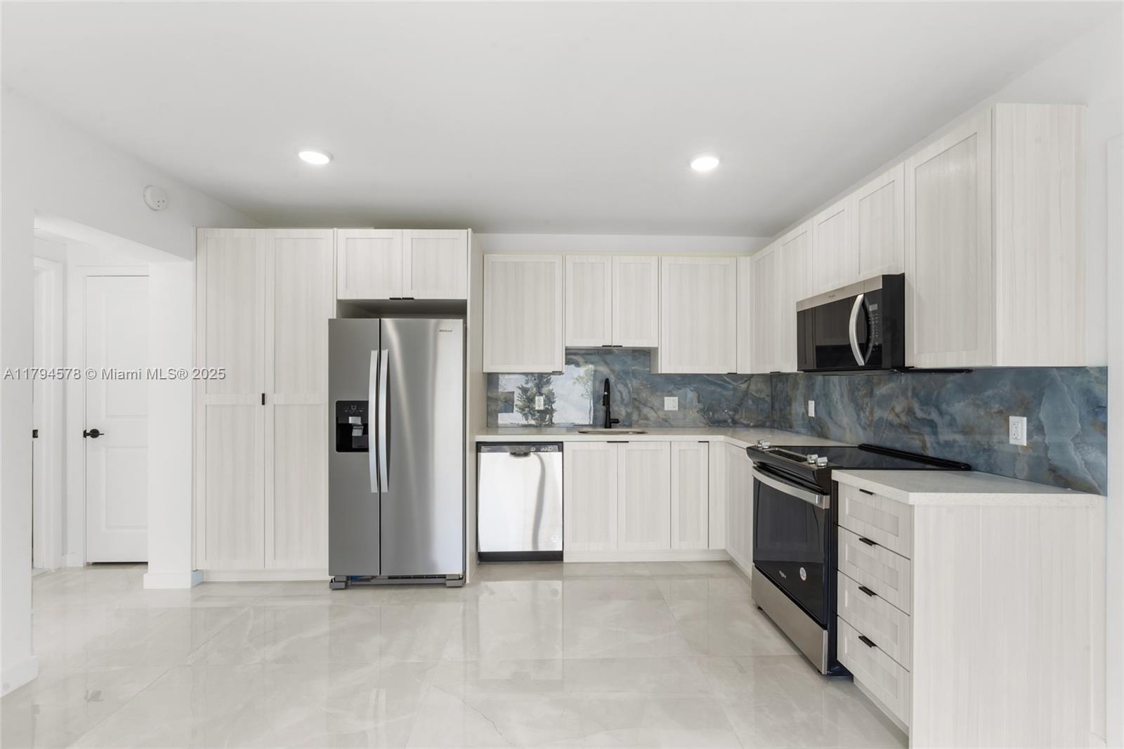 On Grandville - Residential Lease