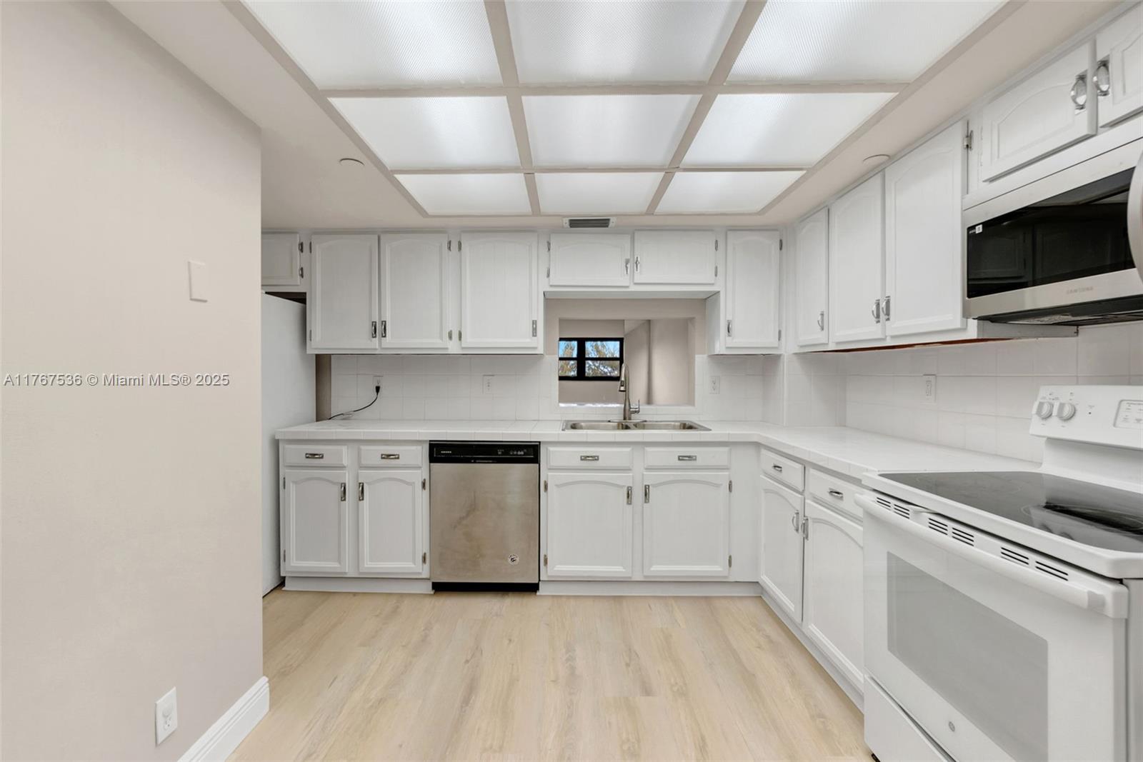 TOWER PORTSMOUTH AT PORT - Residential Lease
