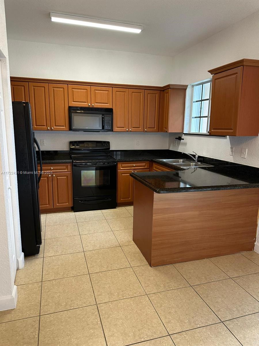 CARIBBEAN ISLES VILLAS CO - Residential