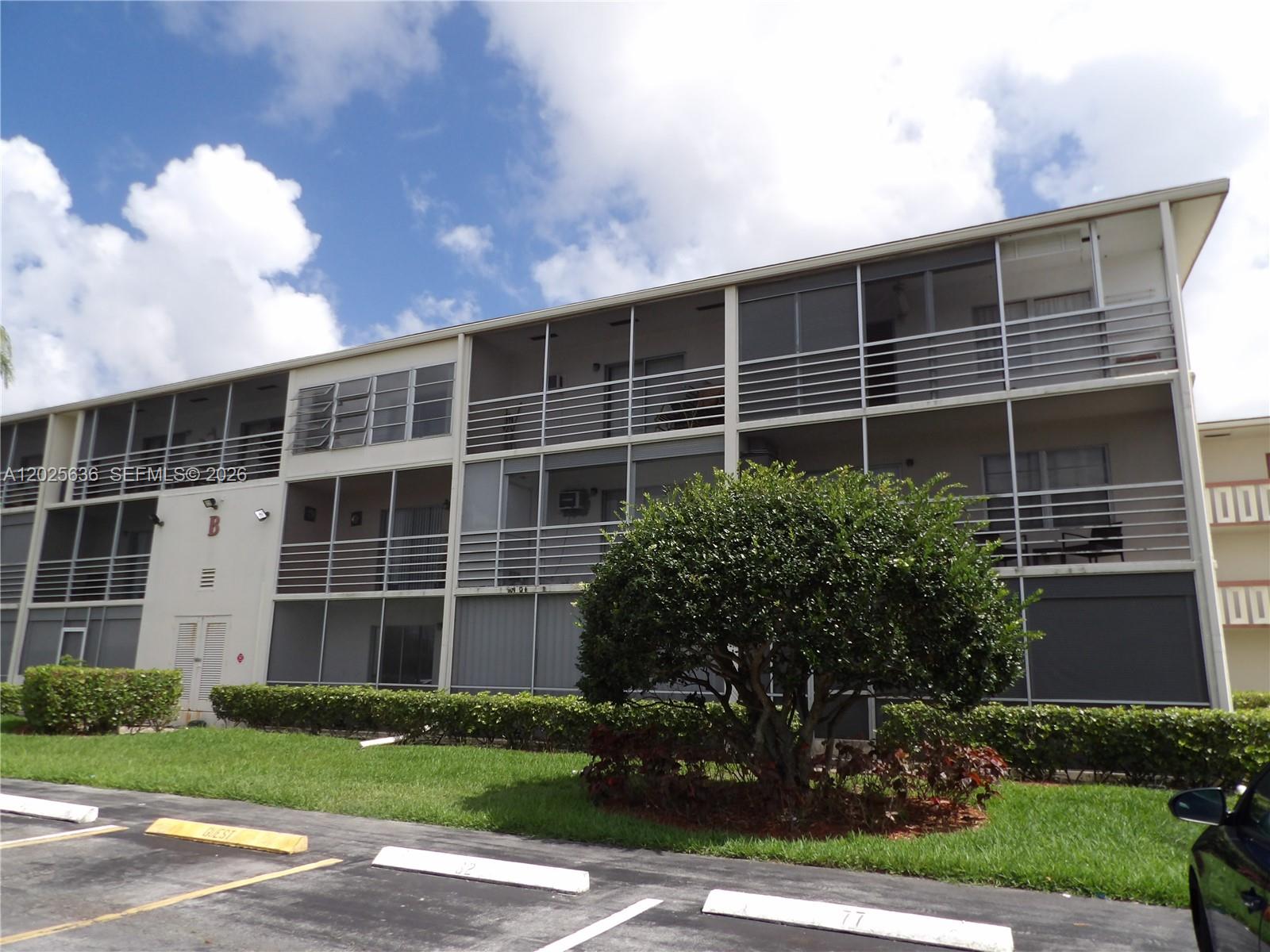 Amazing freshly painted unit on the third floor with 1 bedroom and 1 full bath including a walk-in pantry newer bathroom and more. Enjoy the outdoor on a large balcony. This property includes 1 parking space located in the city of Boca Raton with great shopping and restaurants. With resort style amenities this property is in the perfect location, a must see!!!