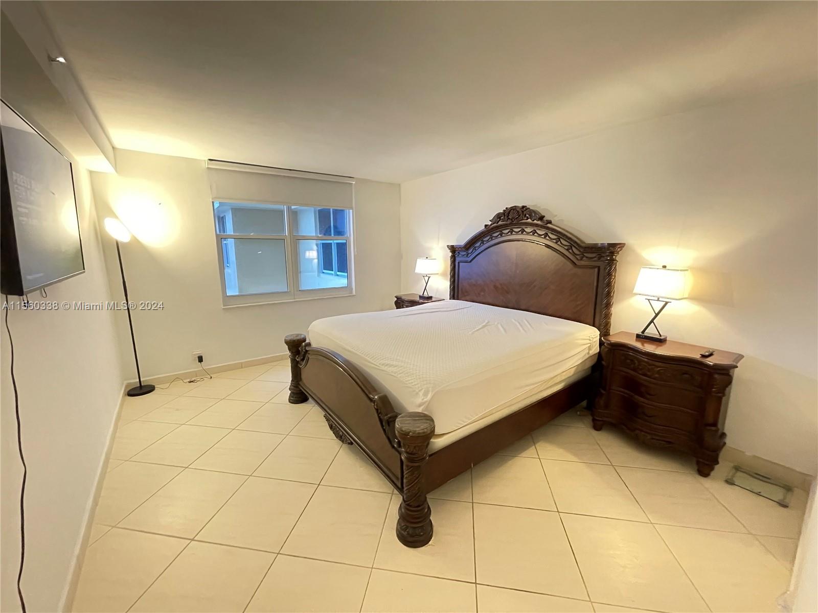 WAVE CONDO - Residential Lease