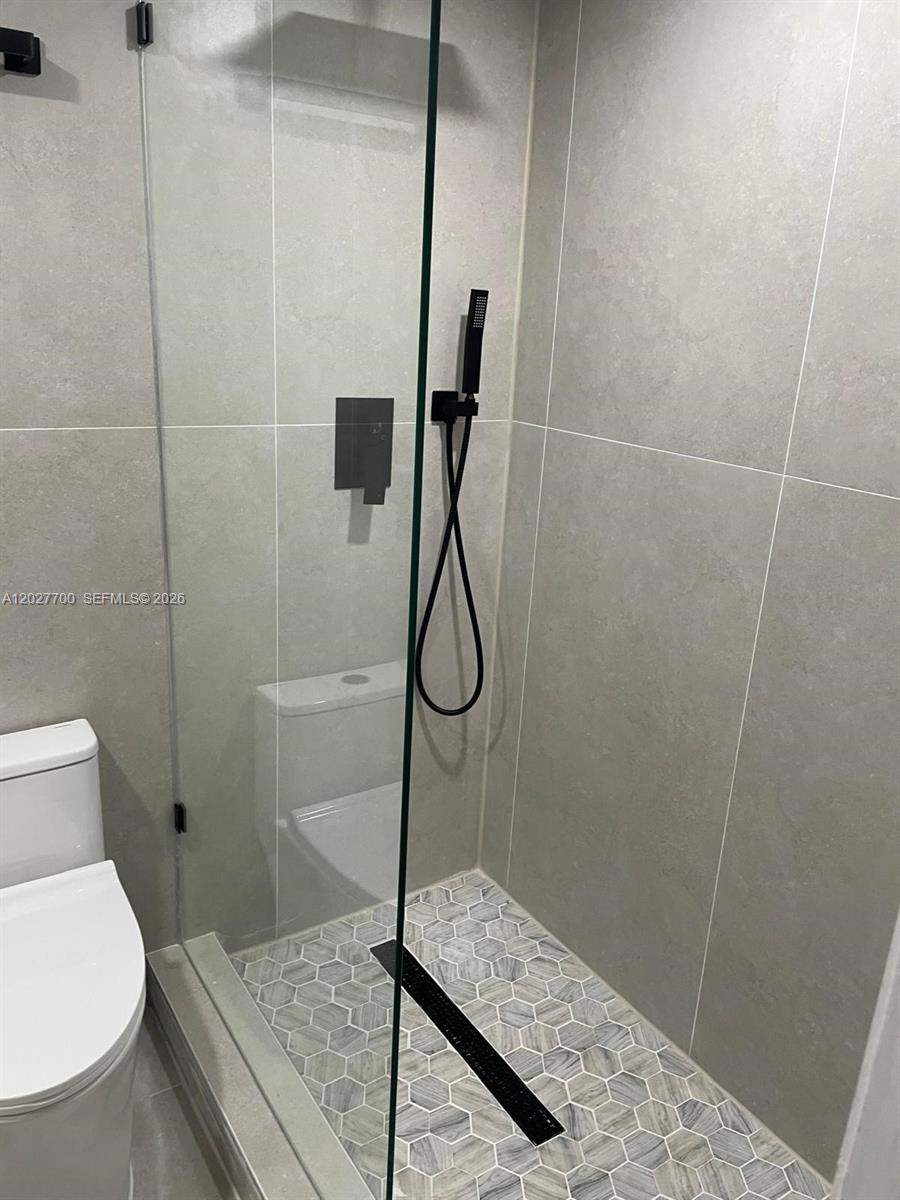 POINTE CONDO - Residential Lease