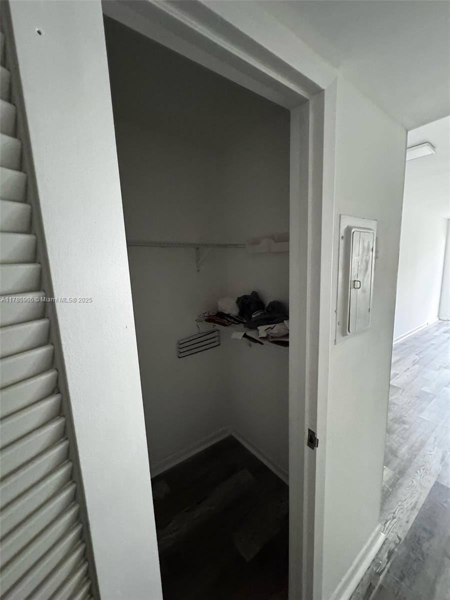 SUFFOLK AT CENTURY VILLAG - Residential