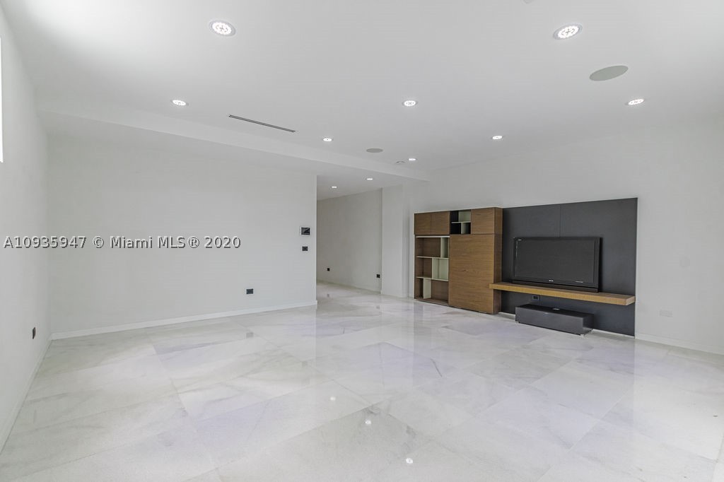 FLAGLER GROVES ESTATES SE - Residential
