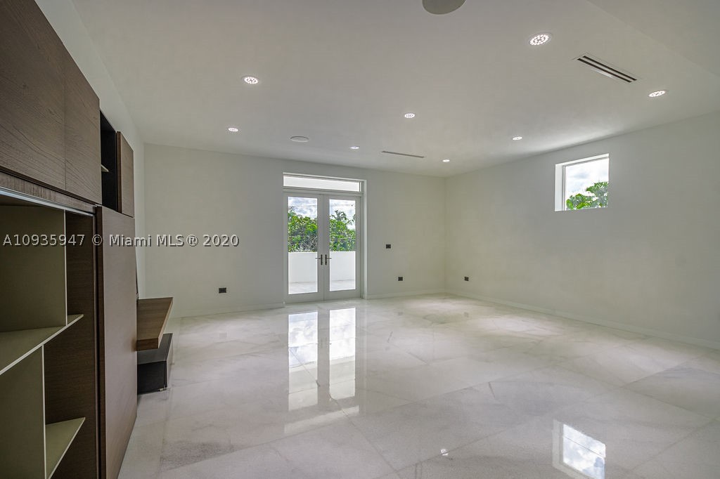FLAGLER GROVES ESTATES SE - Residential
