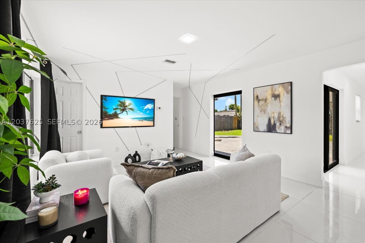 MIRAMAR SEC 9 - Residential
