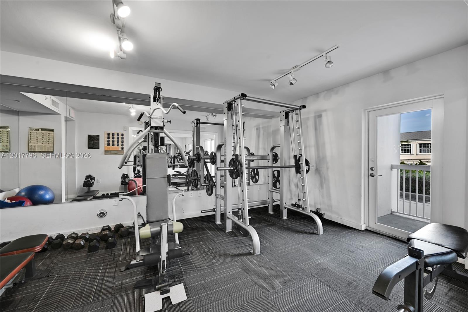 VILLAGGIO IN THE GROVE TO - Residential Lease