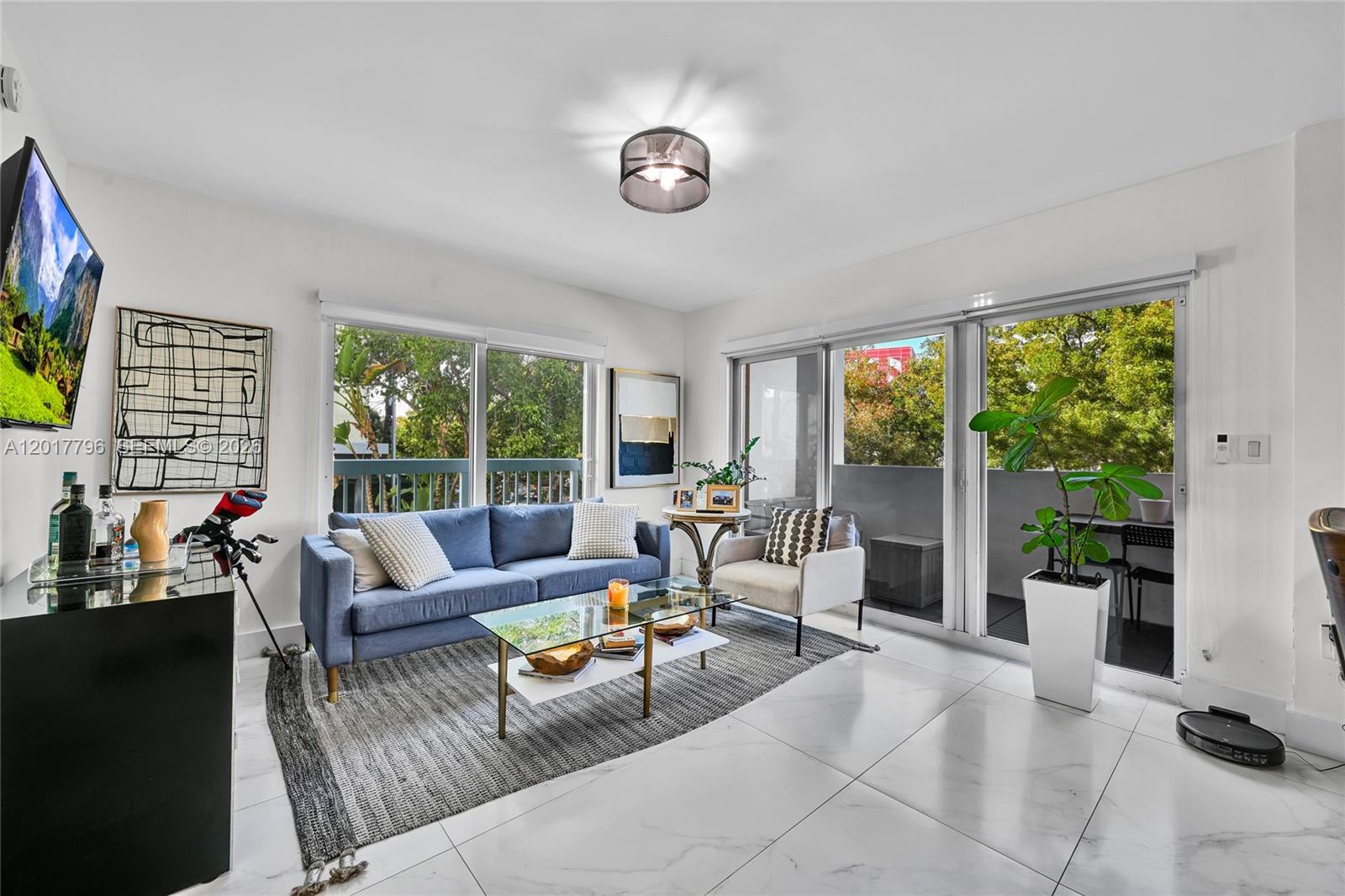 VILLAGGIO IN THE GROVE TO - Residential Lease