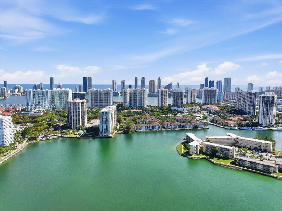 DEL PRADO MARINA - Residential