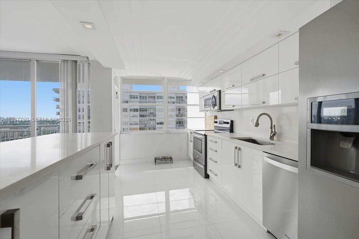 DEL PRADO MARINA - Residential