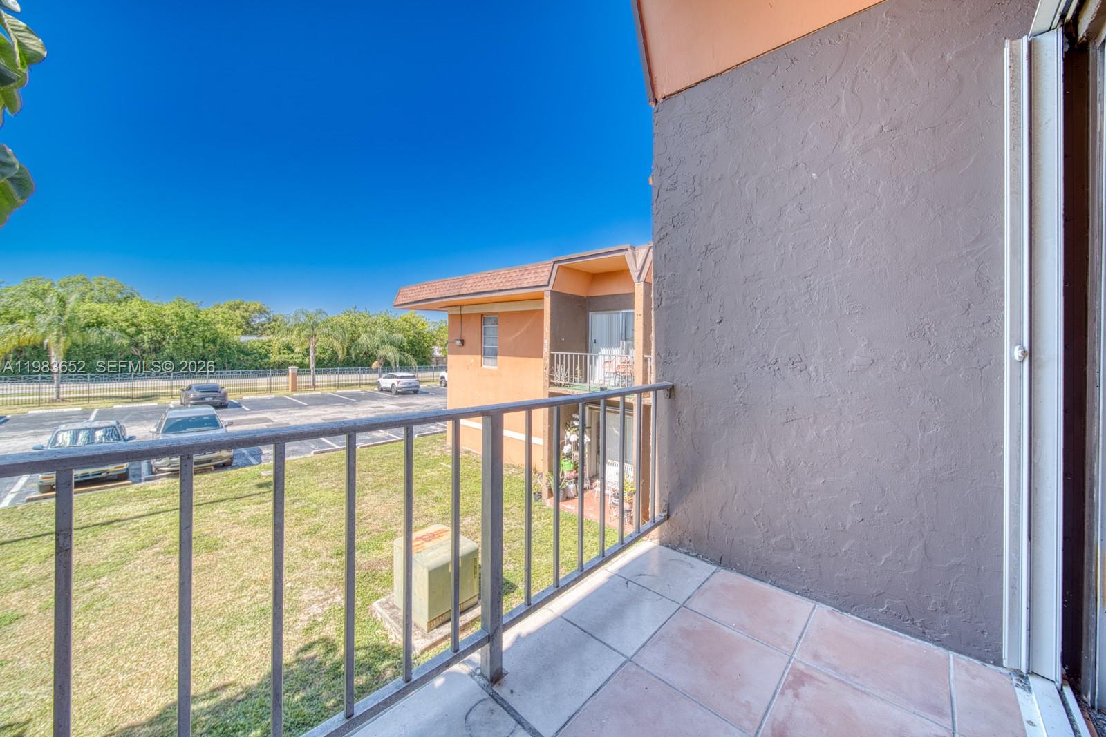 SUNSET PALMS EAST CONDO - Residential