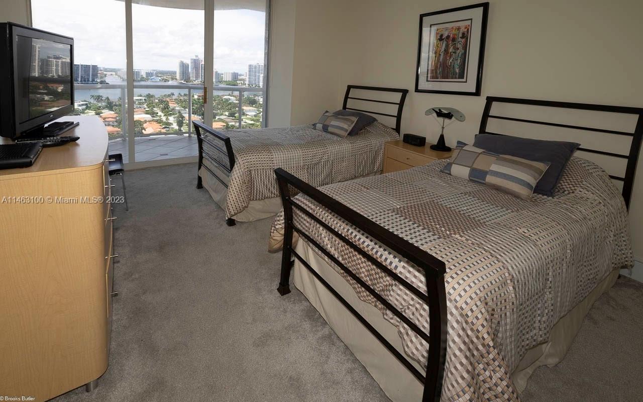 MILLENNIUM CONDO - Residential
