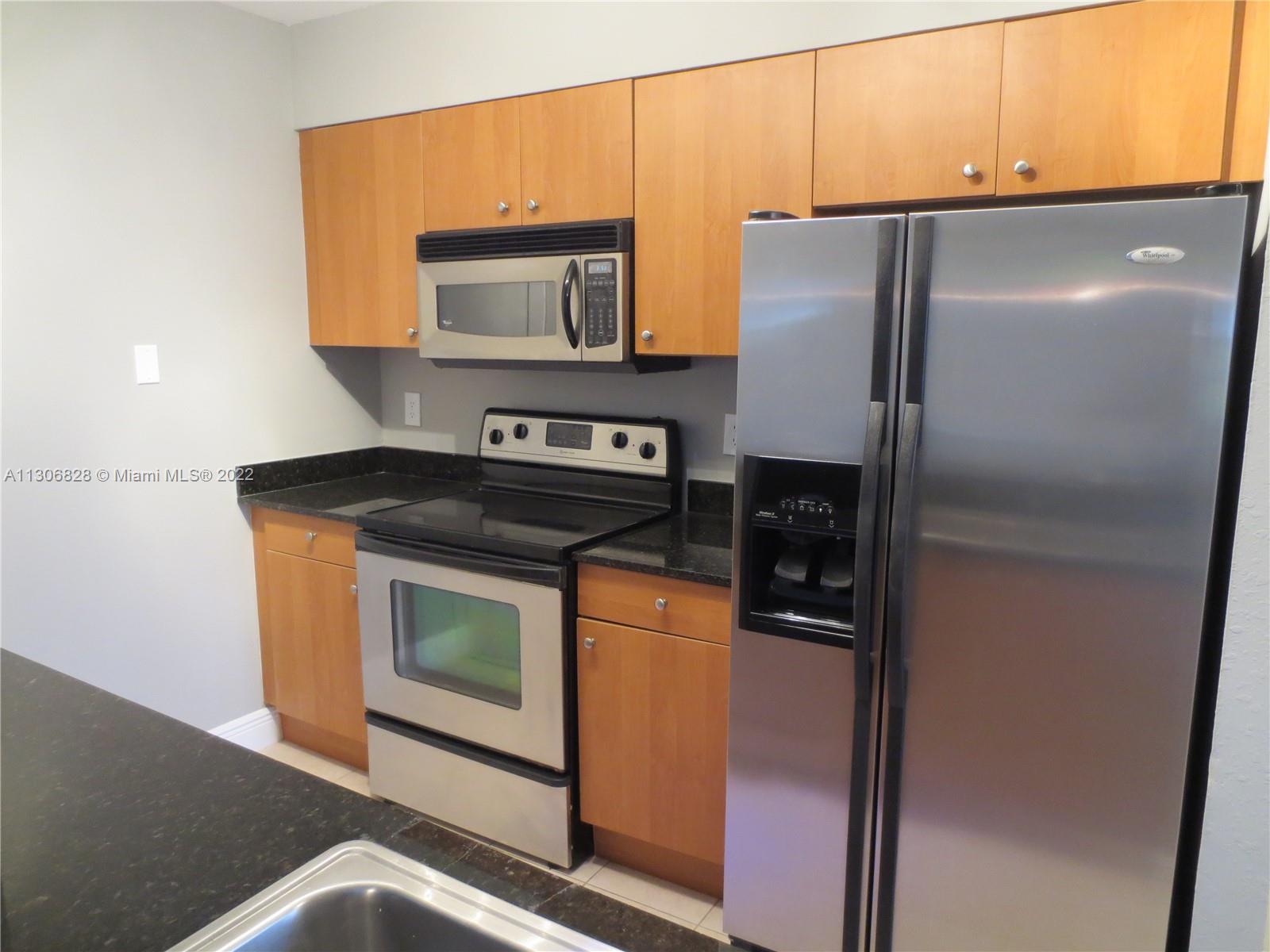 LAKEVIEW CLUB CONDO - Residential Lease