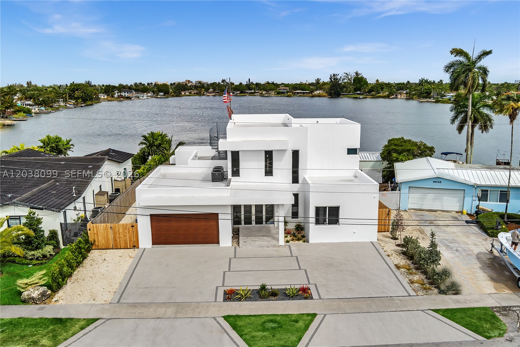 WESTWOOD LAKE 10TH ADDN - Residential
