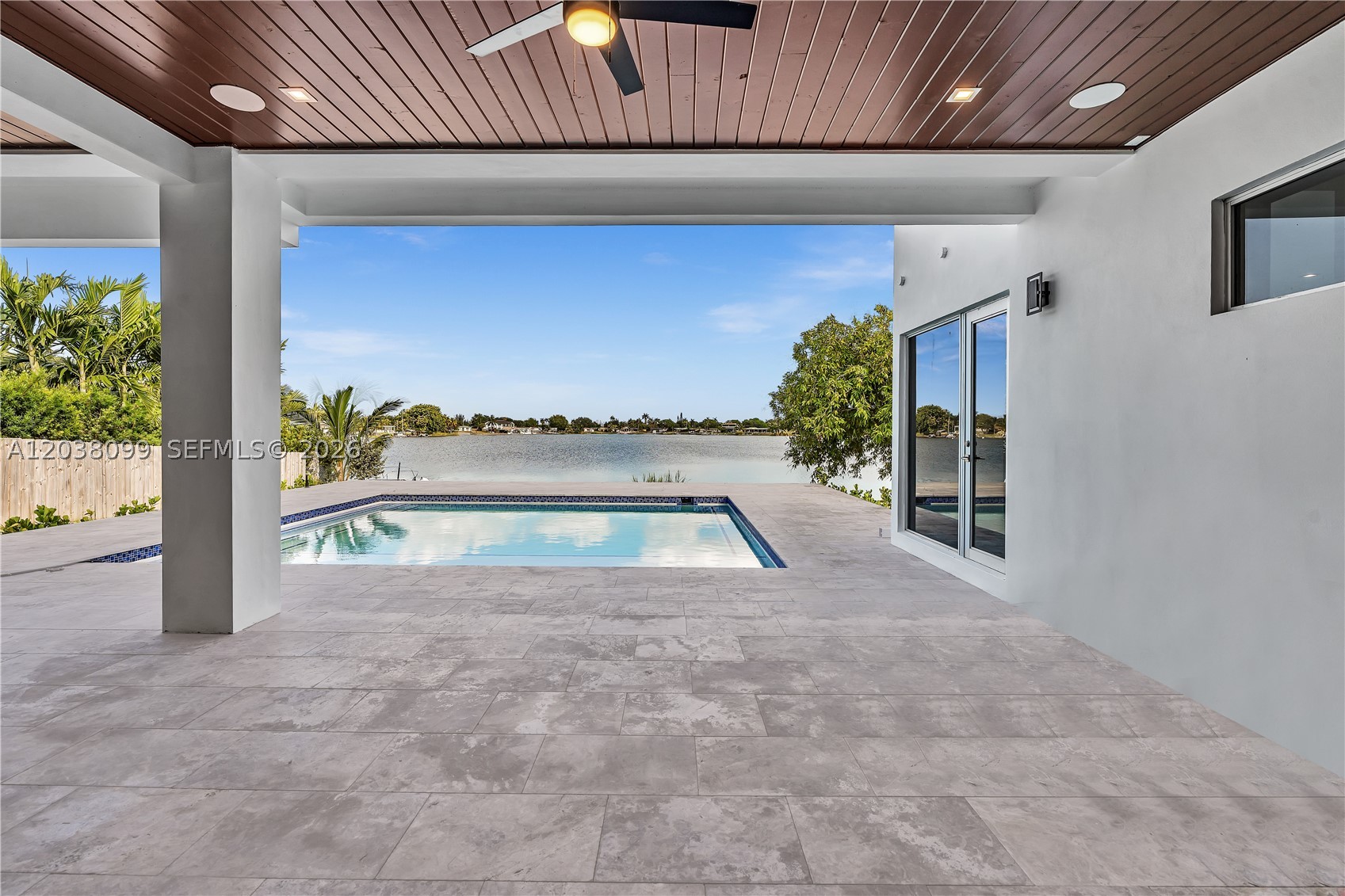 WESTWOOD LAKE 10TH ADDN - Residential