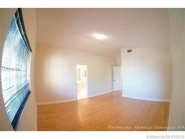 FOUR LAKES SEC 1 - Residential Lease