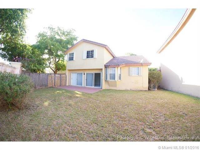 FOUR LAKES SEC 1 - Residential Lease