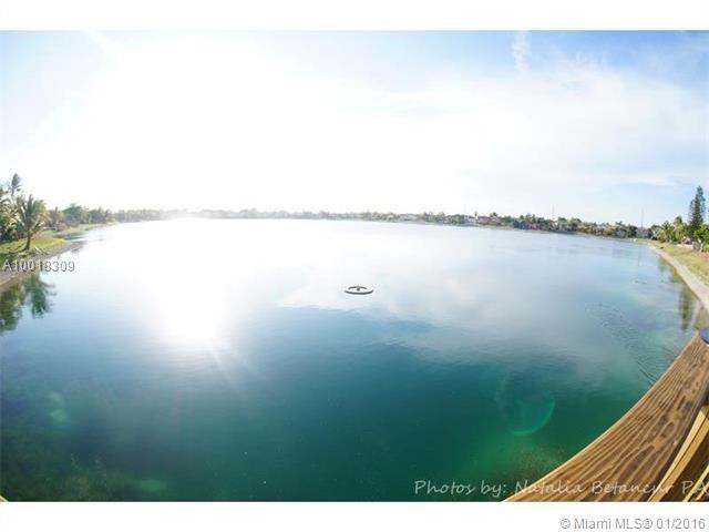 FOUR LAKES SEC 1 - Residential Lease