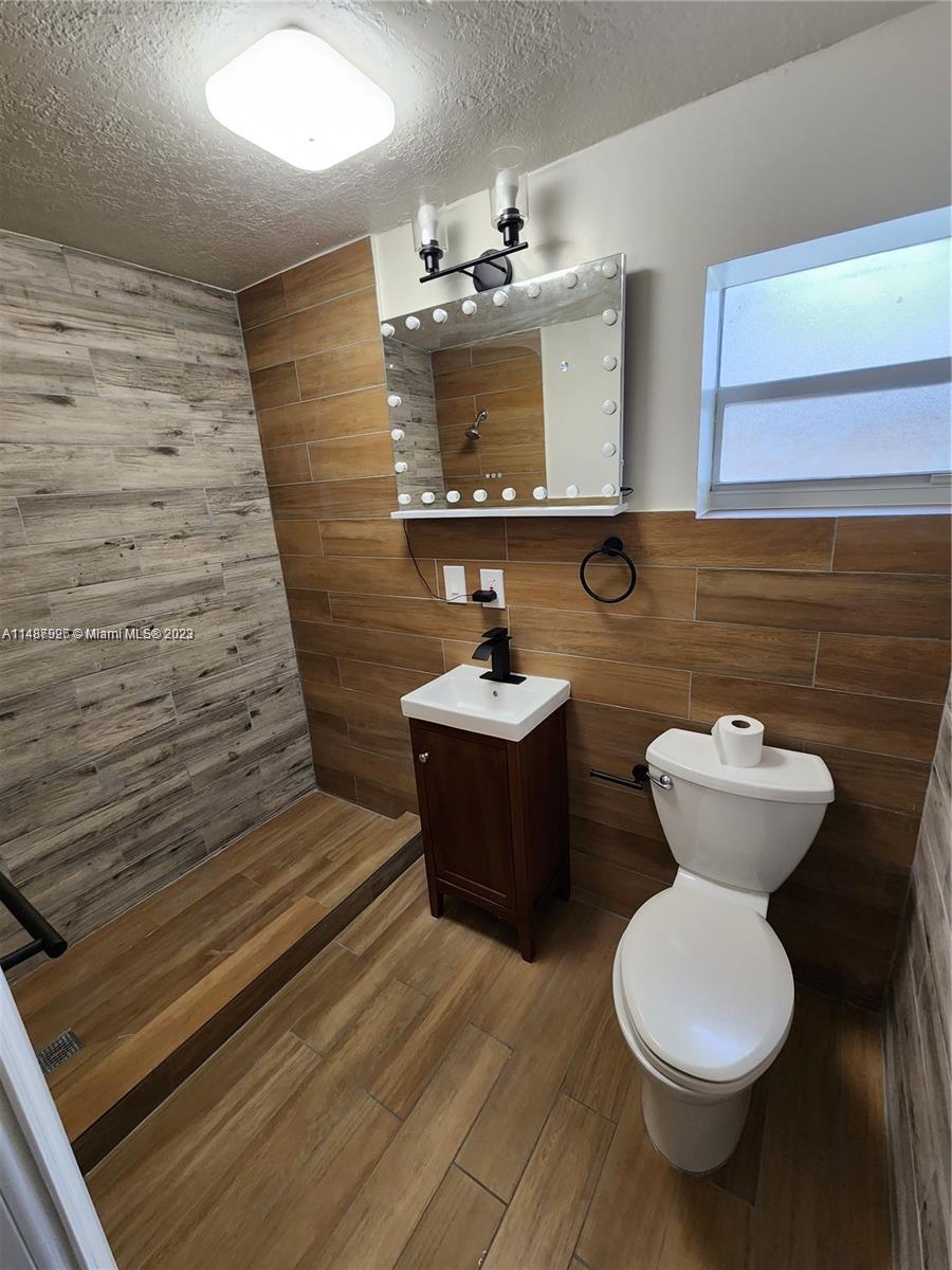GRAPELAND - Residential Lease