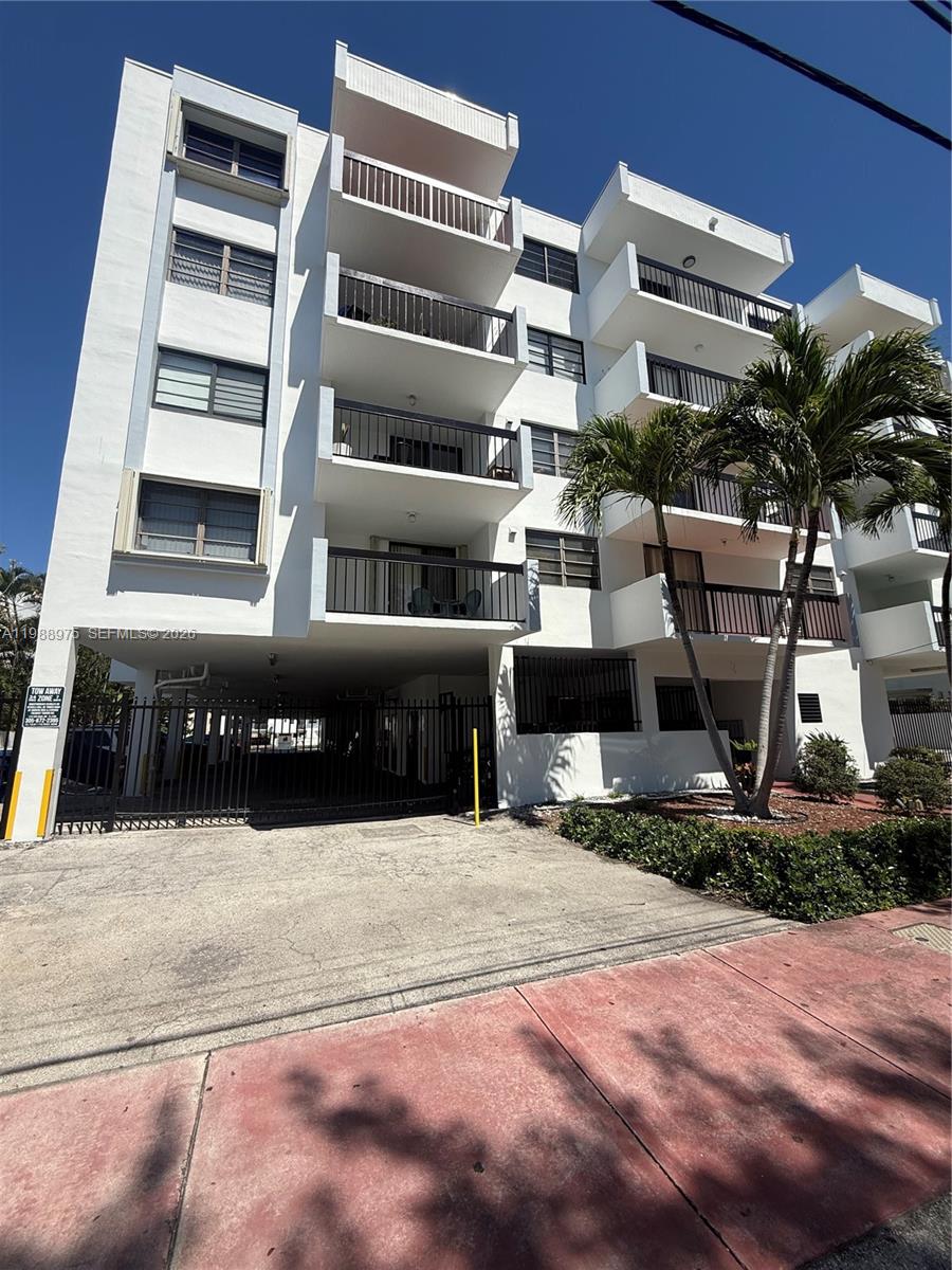 Excellent investment opportunity in Miami Beach! Waterfront 1-bedroom, 1-bath condo located in Nautico Bay Club with canal and intracoastal views. This unit offers strong rental potential in a high-demand area, just minutes from the beach, dining, and entertainment. Assigned covered parking included. Ideal for investors or buyers looking to generate income in one of Miami’s most desirable locations. Prime location with long-term appreciation potential.