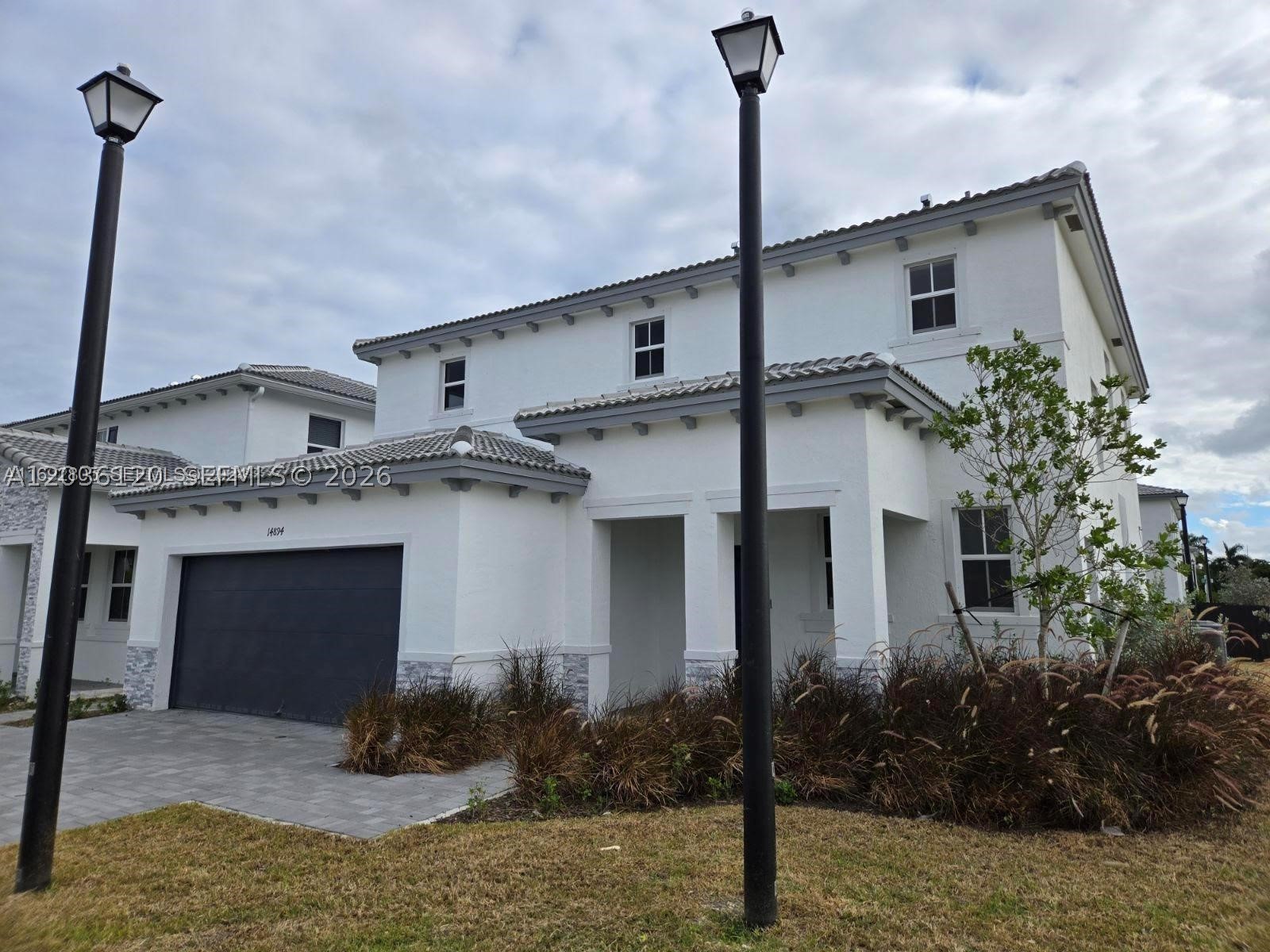 KINGS GROVE - Residential Lease