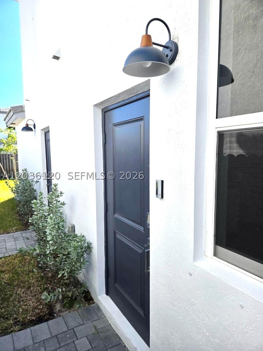 KINGS GROVE - Residential Lease