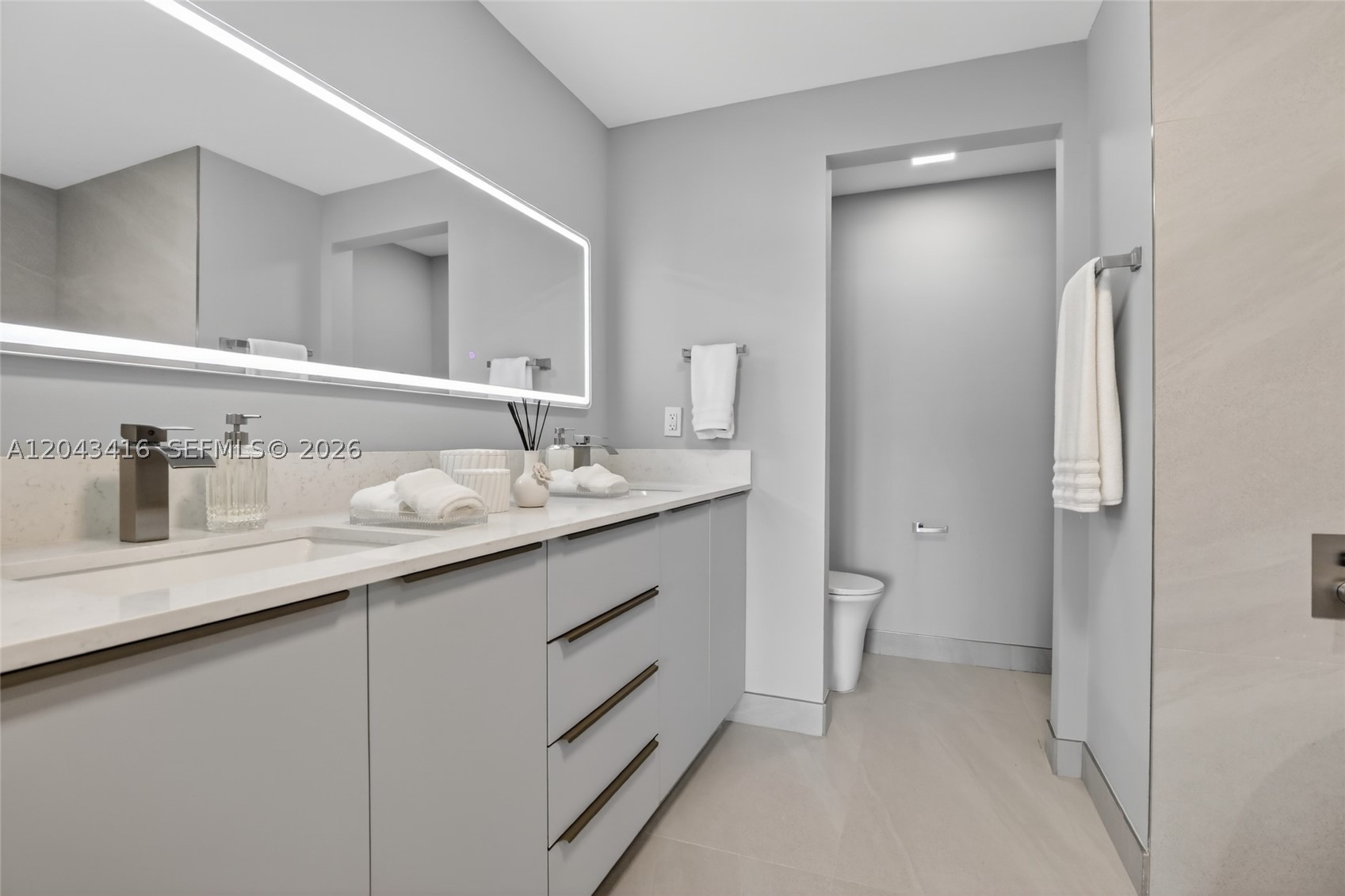 AVENTURA MARINA CONDO NUM - Residential