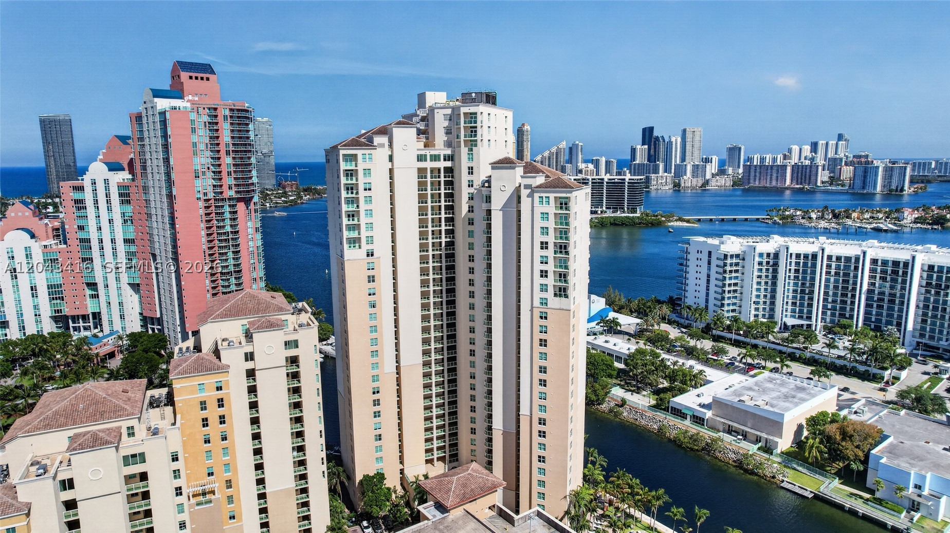 AVENTURA MARINA CONDO NUM - Residential