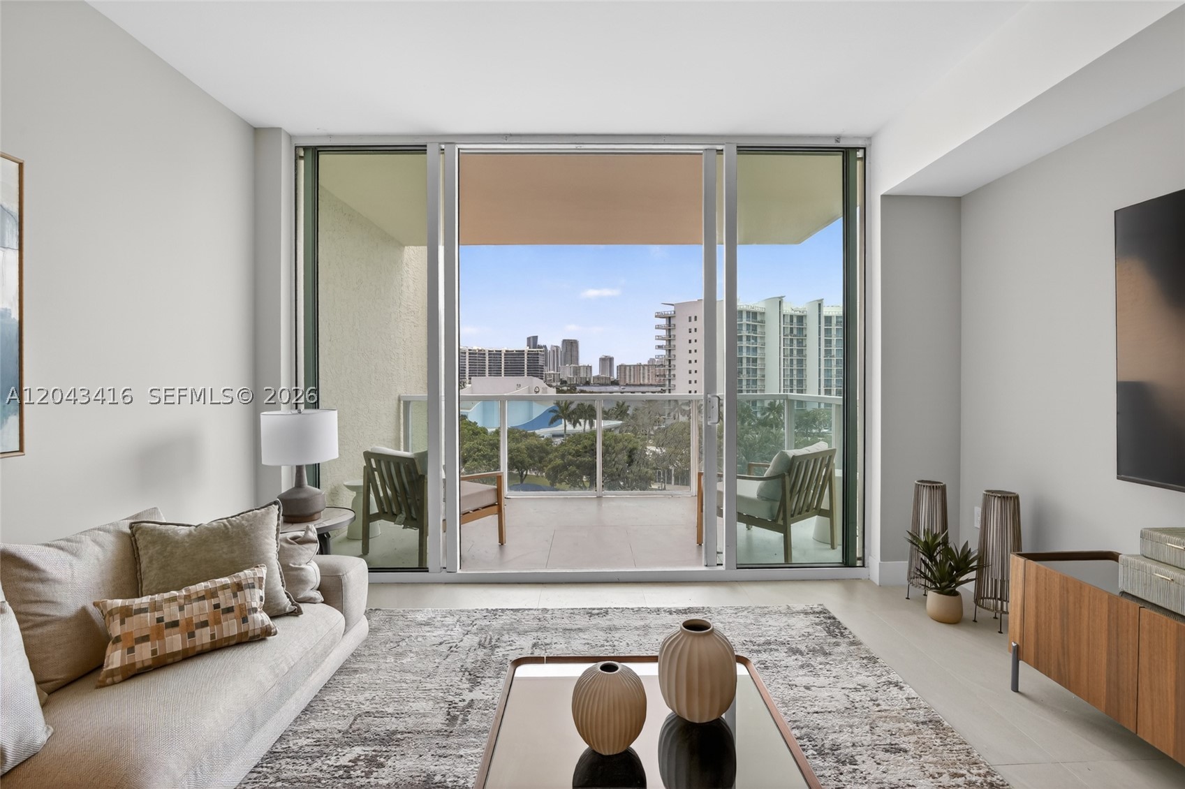 AVENTURA MARINA CONDO NUM - Residential