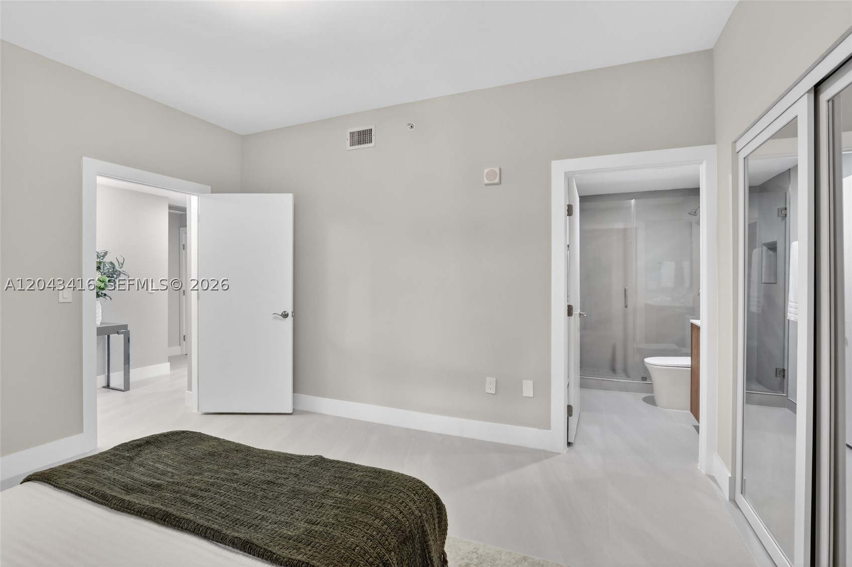 AVENTURA MARINA CONDO NUM - Residential