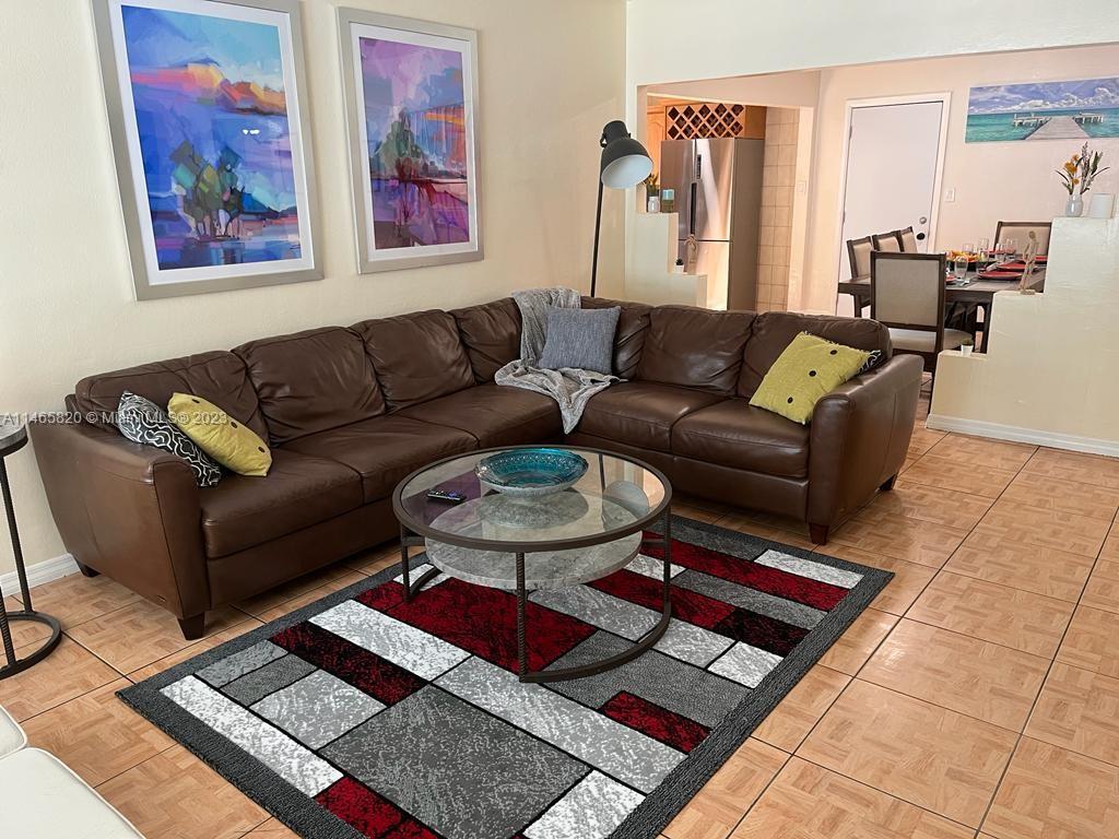 DEVONSHIRE PARK SUB - Residential Lease