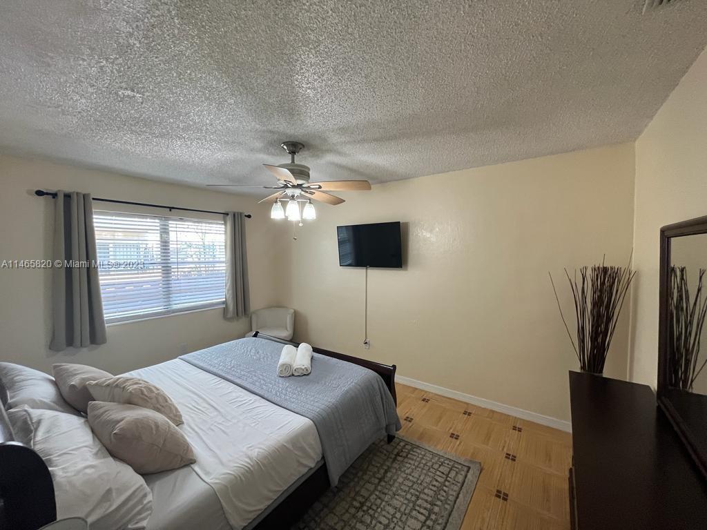 DEVONSHIRE PARK SUB - Residential Lease