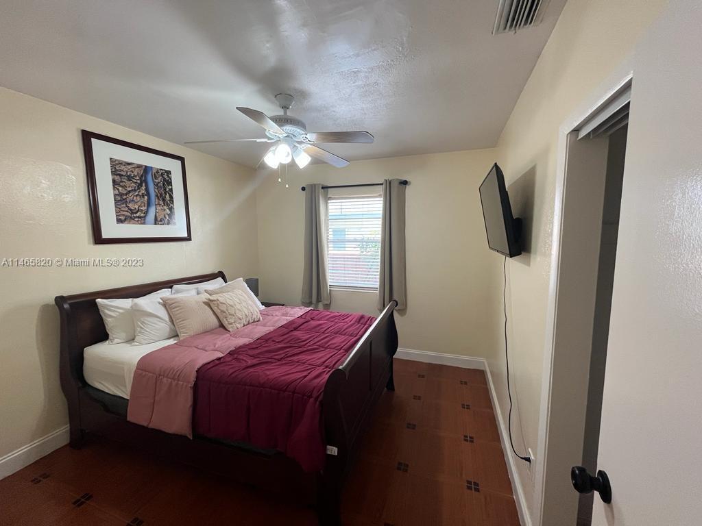 DEVONSHIRE PARK SUB - Residential Lease