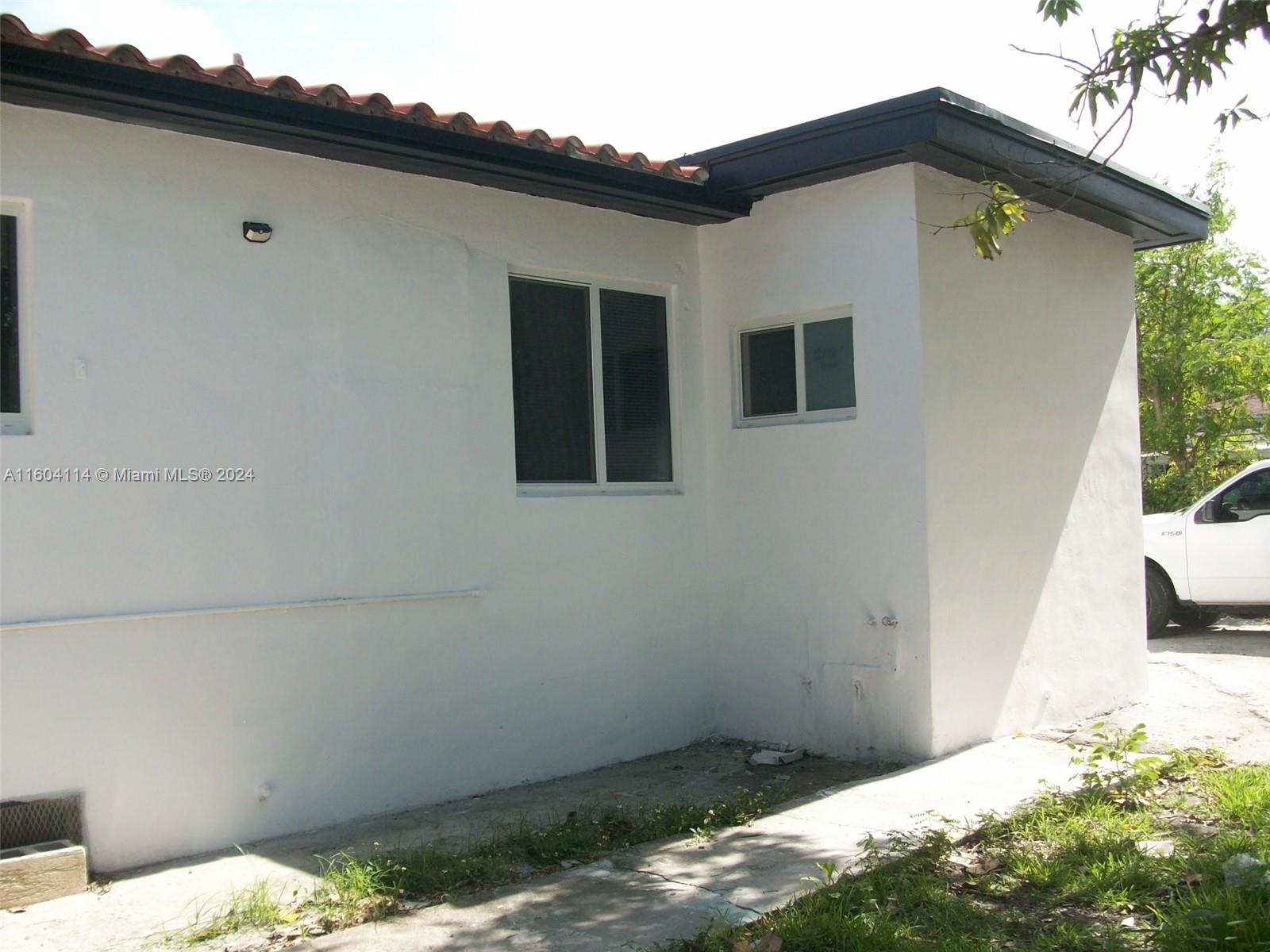 PRAMAR - Residential Lease