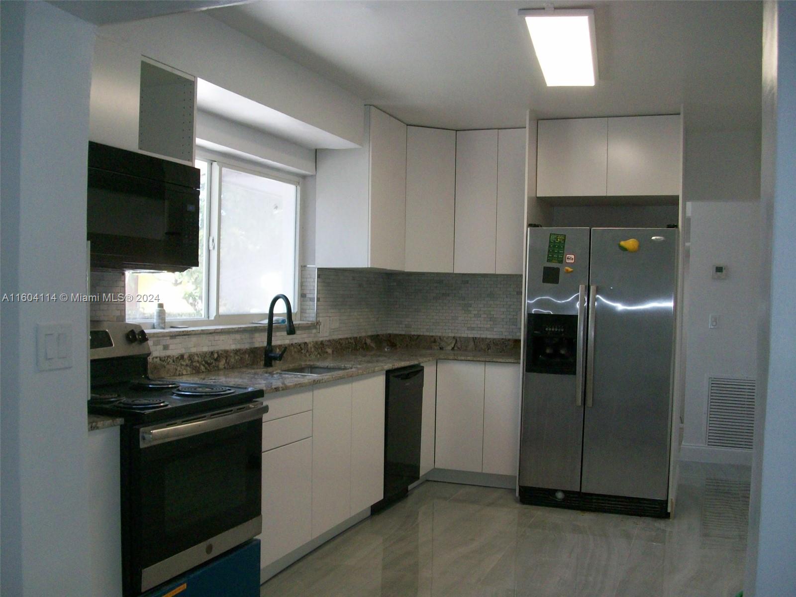 PRAMAR - Residential Lease