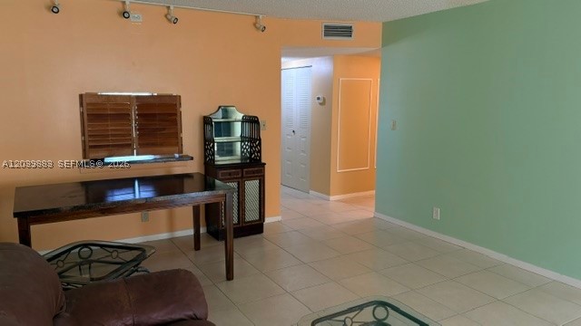 SANDALFOOT SQUIRE CONDO - Residential
