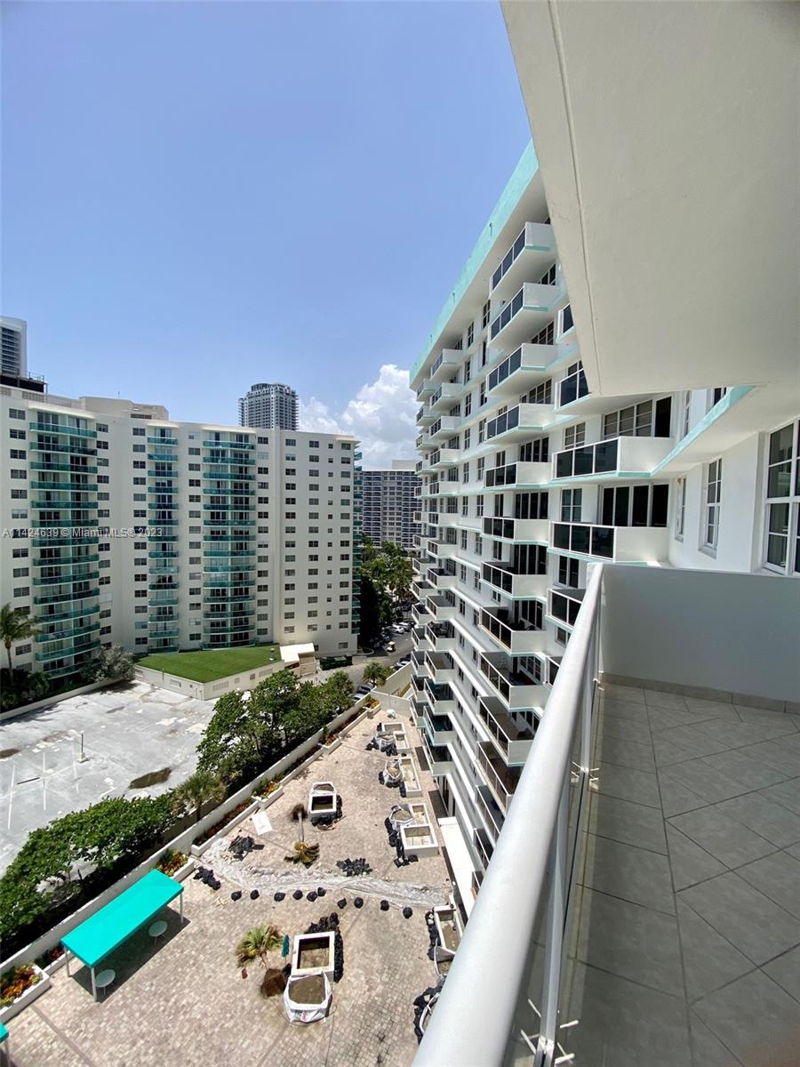 SEA AIR TOWERS CONDO - Residential