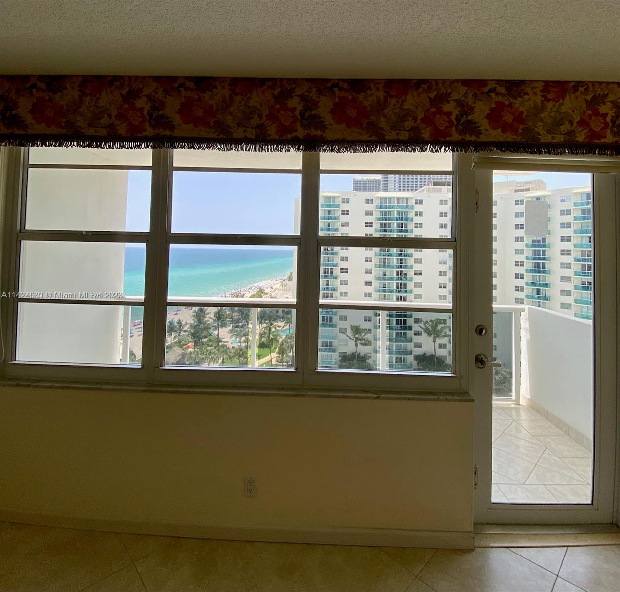 SEA AIR TOWERS CONDO - Residential