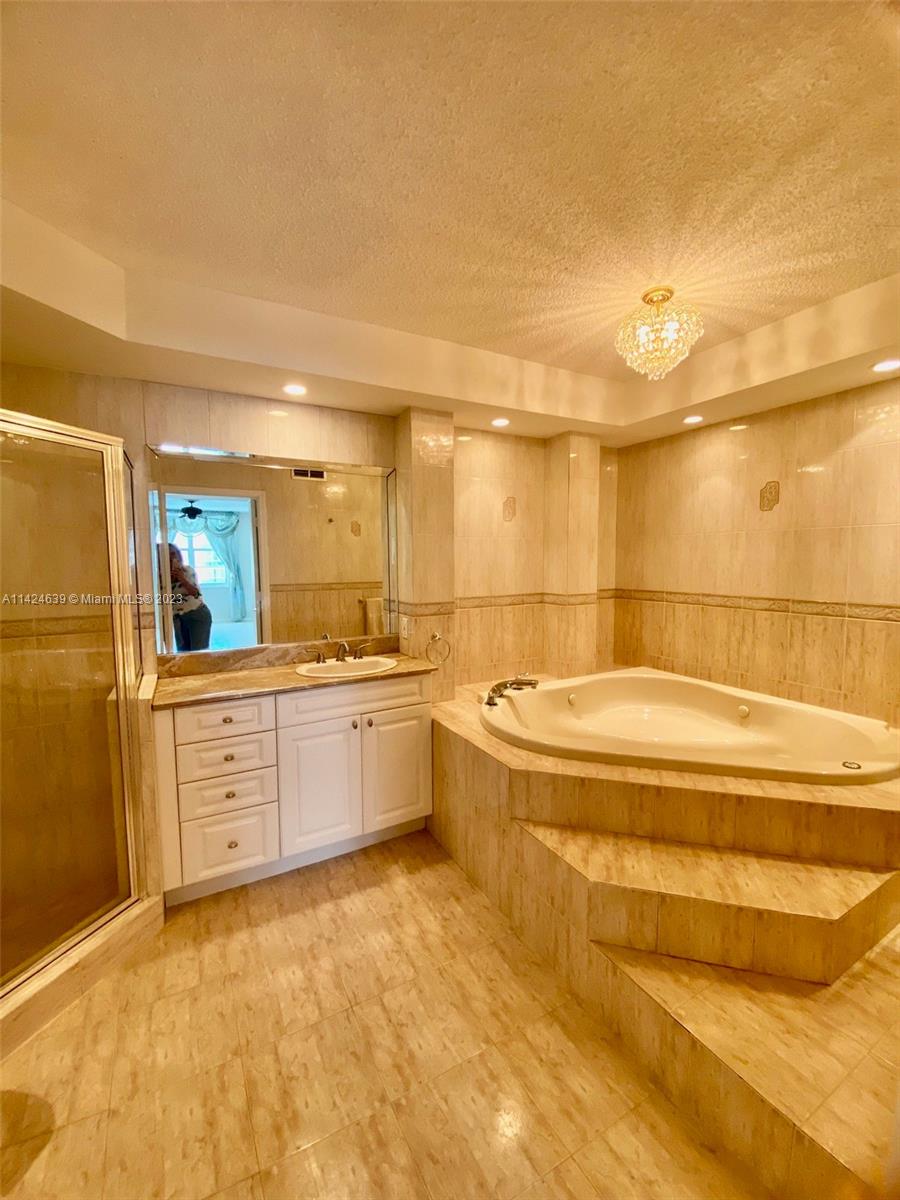 SEA AIR TOWERS CONDO - Residential