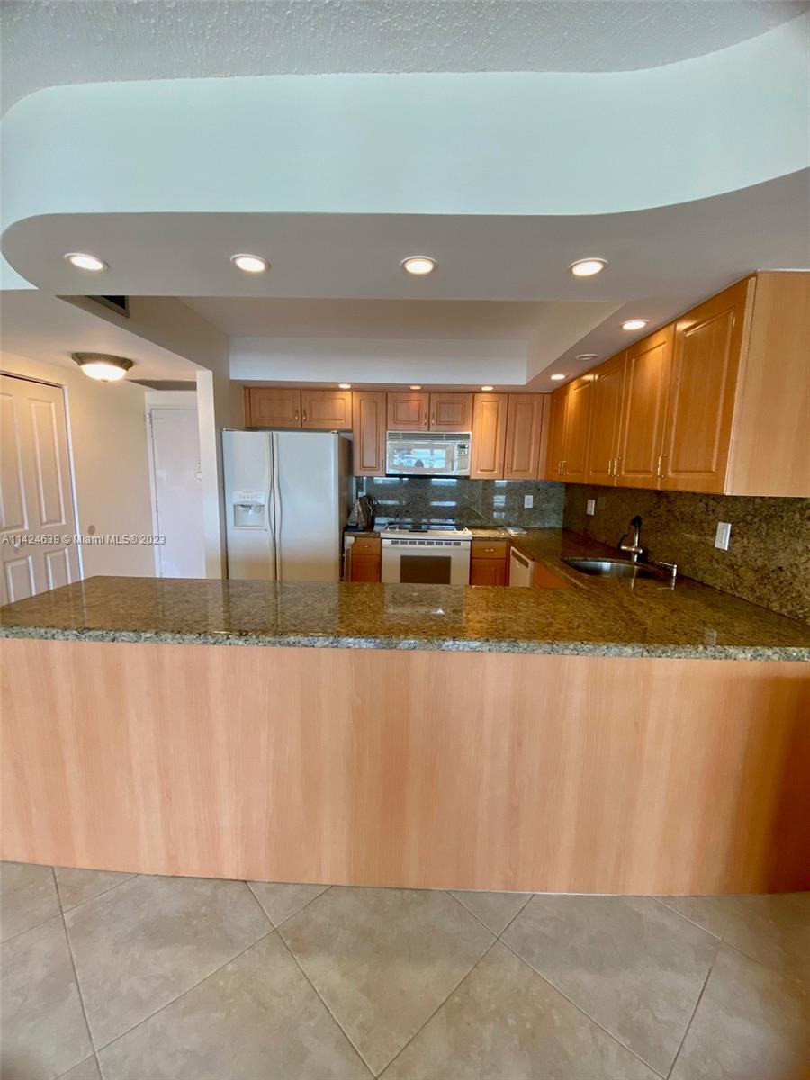 SEA AIR TOWERS CONDO - Residential