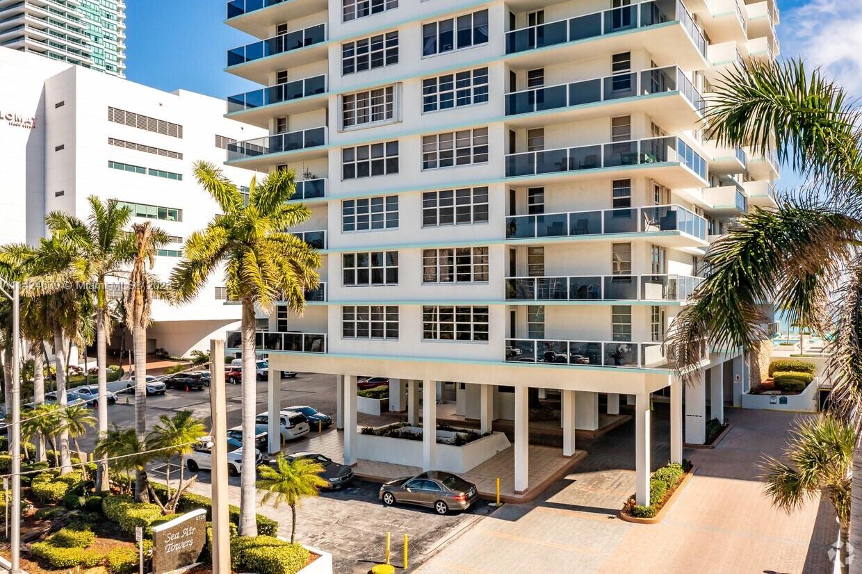 SEA AIR TOWERS CONDO - Residential