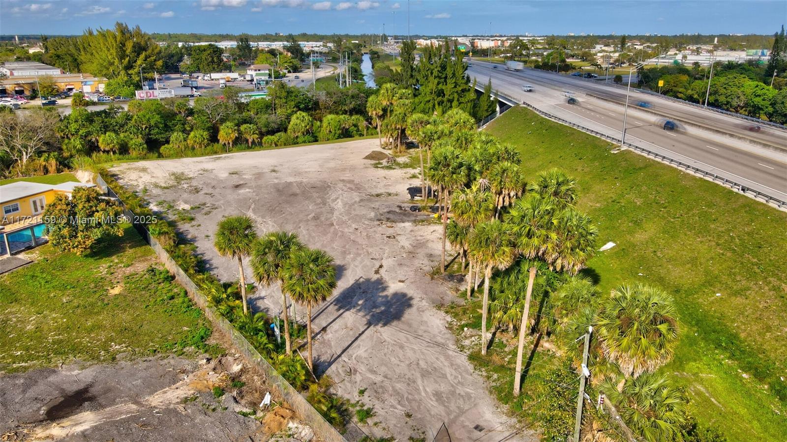 PALM BEACH FARMS CO 3 - Land