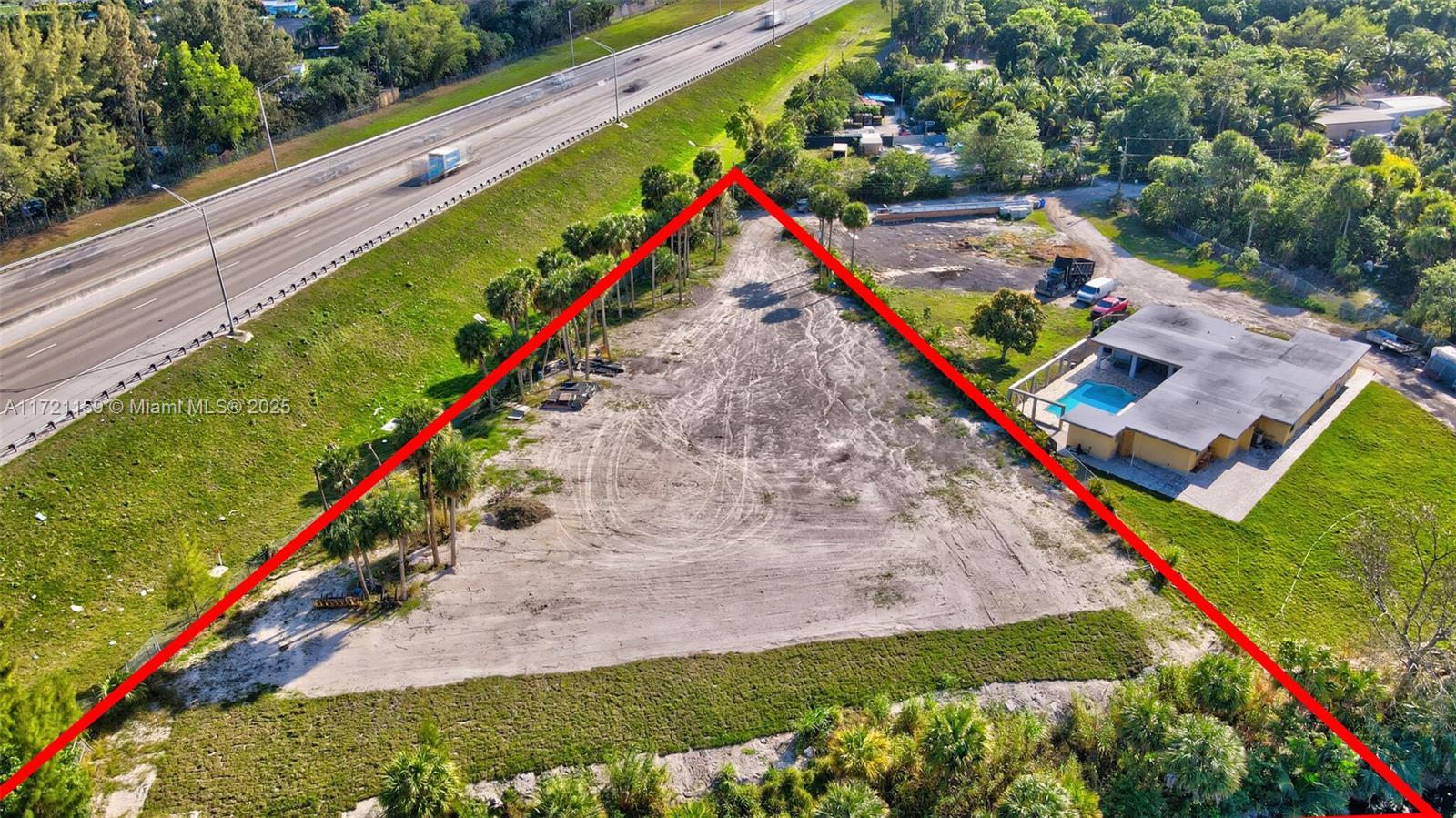PALM BEACH FARMS CO 3 - Land