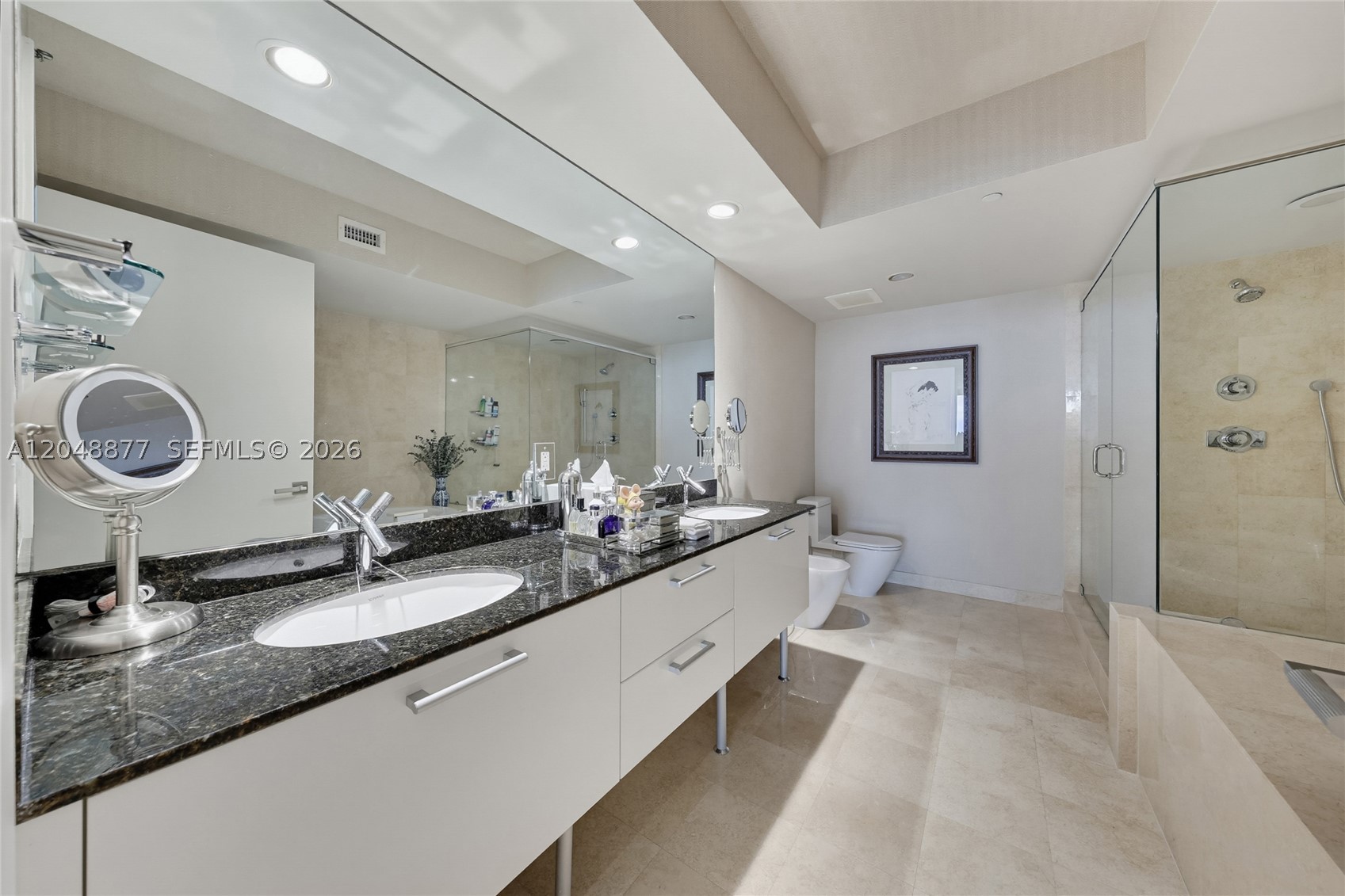 OCEAN FOUR CONDO - Residential Lease