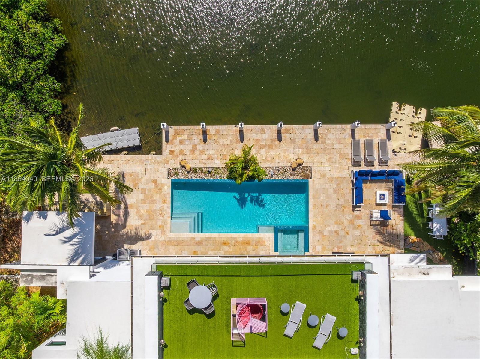 STILWELL ISLES - Residential