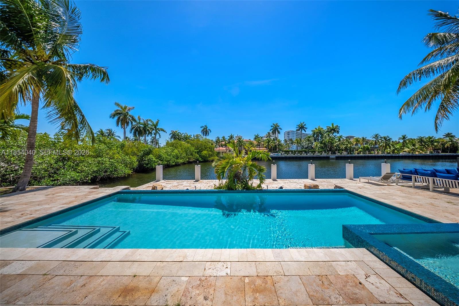 STILWELL ISLES - Residential